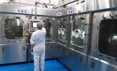 無菌吹灌旋一體機(jī)